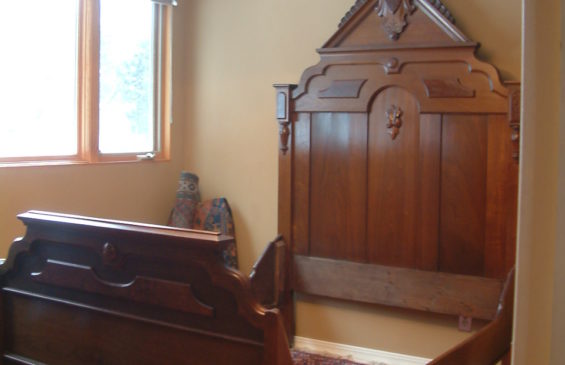 Victorian Bed for Sale, Walnut