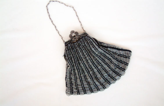 black and white flapper purse, art deco 1920, Beaded antique purse